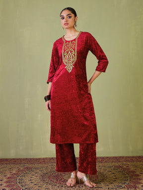 Red Velvet Sequence Embroidered Straight Kurta-Shae by SASSAFRAS