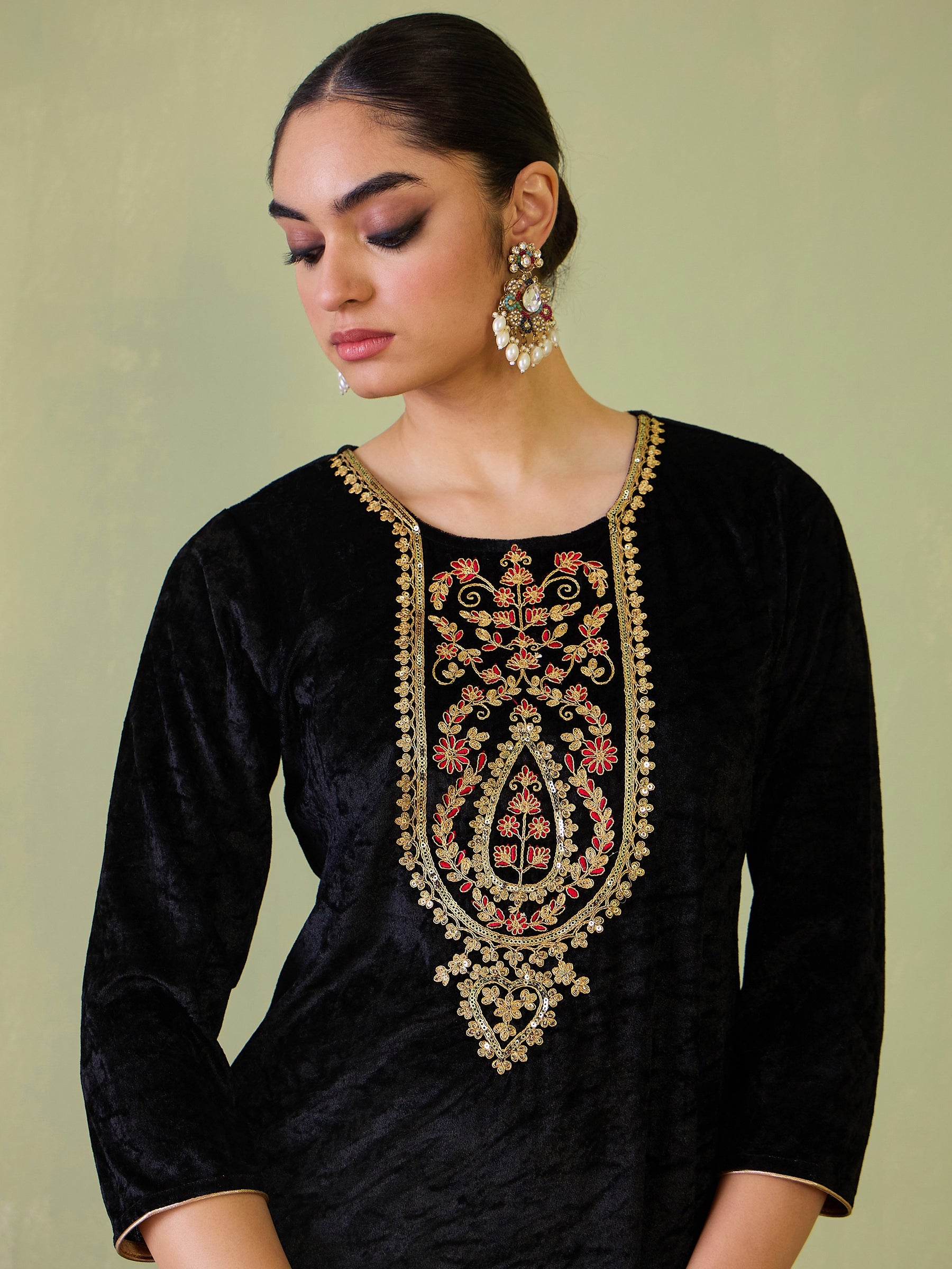 Black Velvet Sequence Embroidered Straight Kurta-Shae by SASSAFRAS