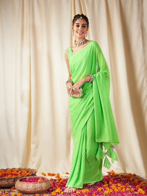 Women Green Lehariya Saree With Unstitched Gota Blouse