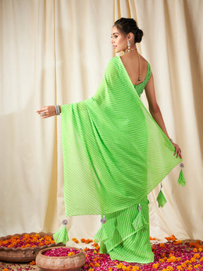 Women Green Lehariya Saree With Unstitched Gota Blouse