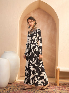 Black Floral Anarkali Kurta With Pencil Pants-Shae by SASSAFRAS