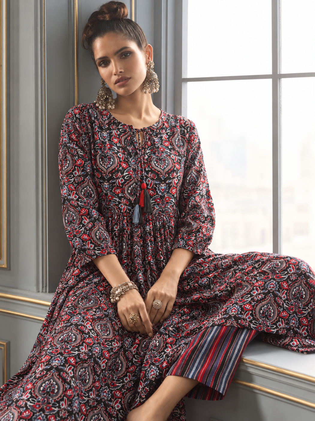 Women Black Floral Gathered Kurta With Pencil Pants