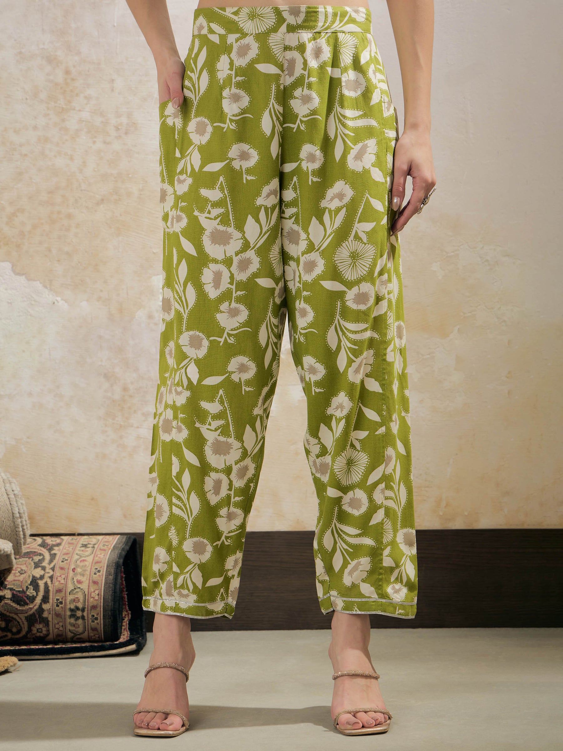 Women Green & White Floral Rayon Kurta With Salwar & Dupatta