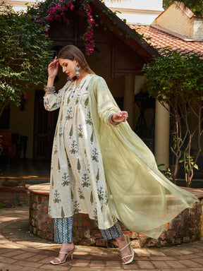 White Floral Cambric Kurta With Pencil Pants & Dupatta-Shae by SASSAFRAS