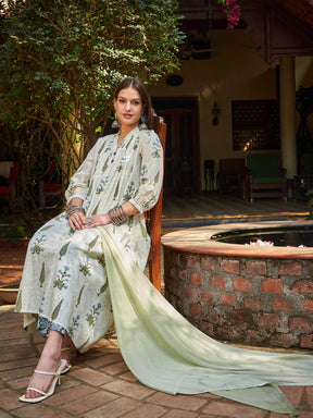 White Floral Cambric Kurta With Pencil Pants & Dupatta-Shae by SASSAFRAS
