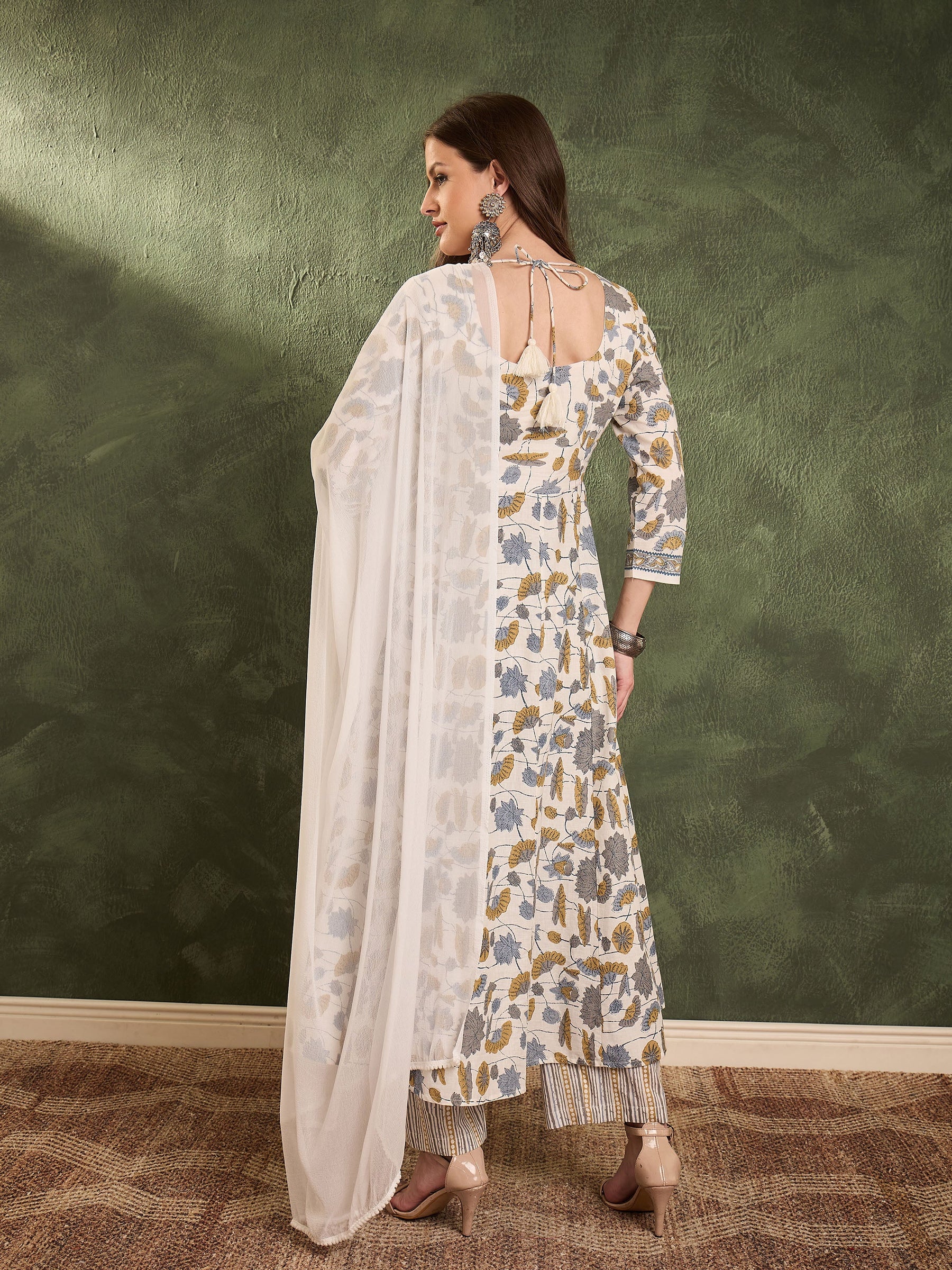 Off White Floral Anarkali Kurta Set with Dupatta-Shae by SASSAFRAS