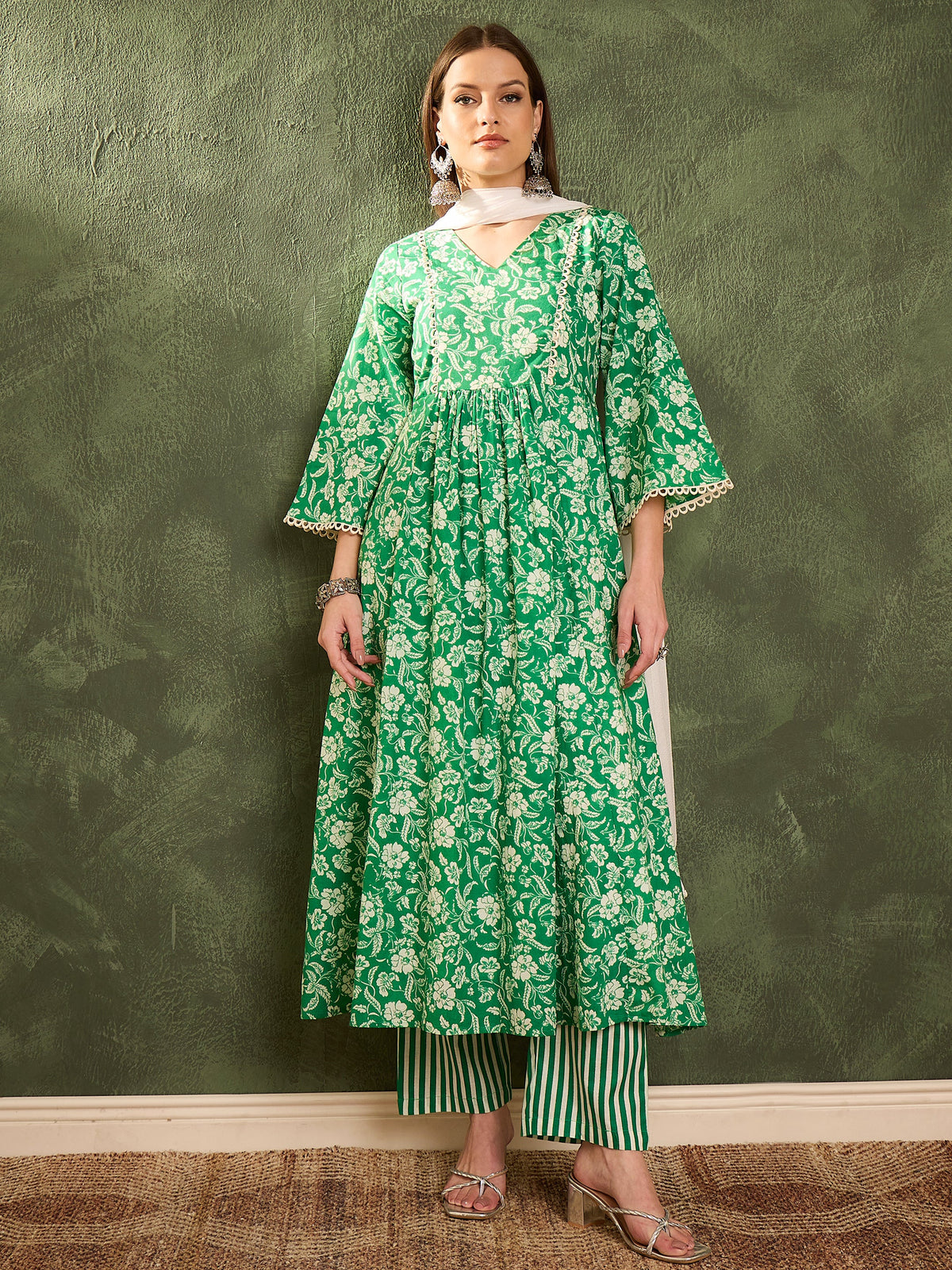 Green & White Floral Gathered Kurta Set with Dupatta-Shae by SASSAFRAS
