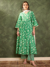 Green & White Floral Gathered Kurta Set with Dupatta-Shae by SASSAFRAS