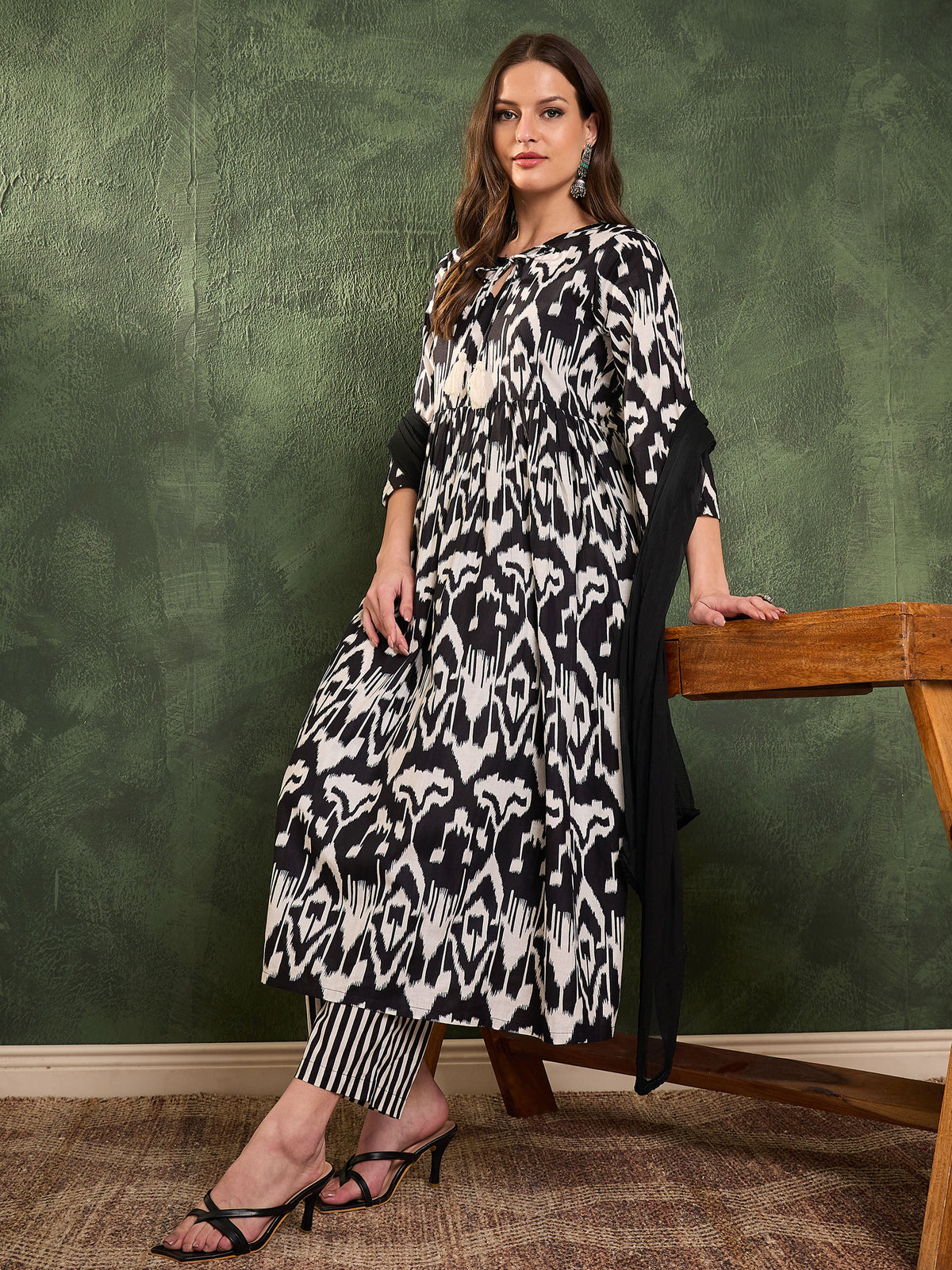 Black Ikat Dori Gathered Kurta Set with Dupatta-Shae by SASSAFRAS