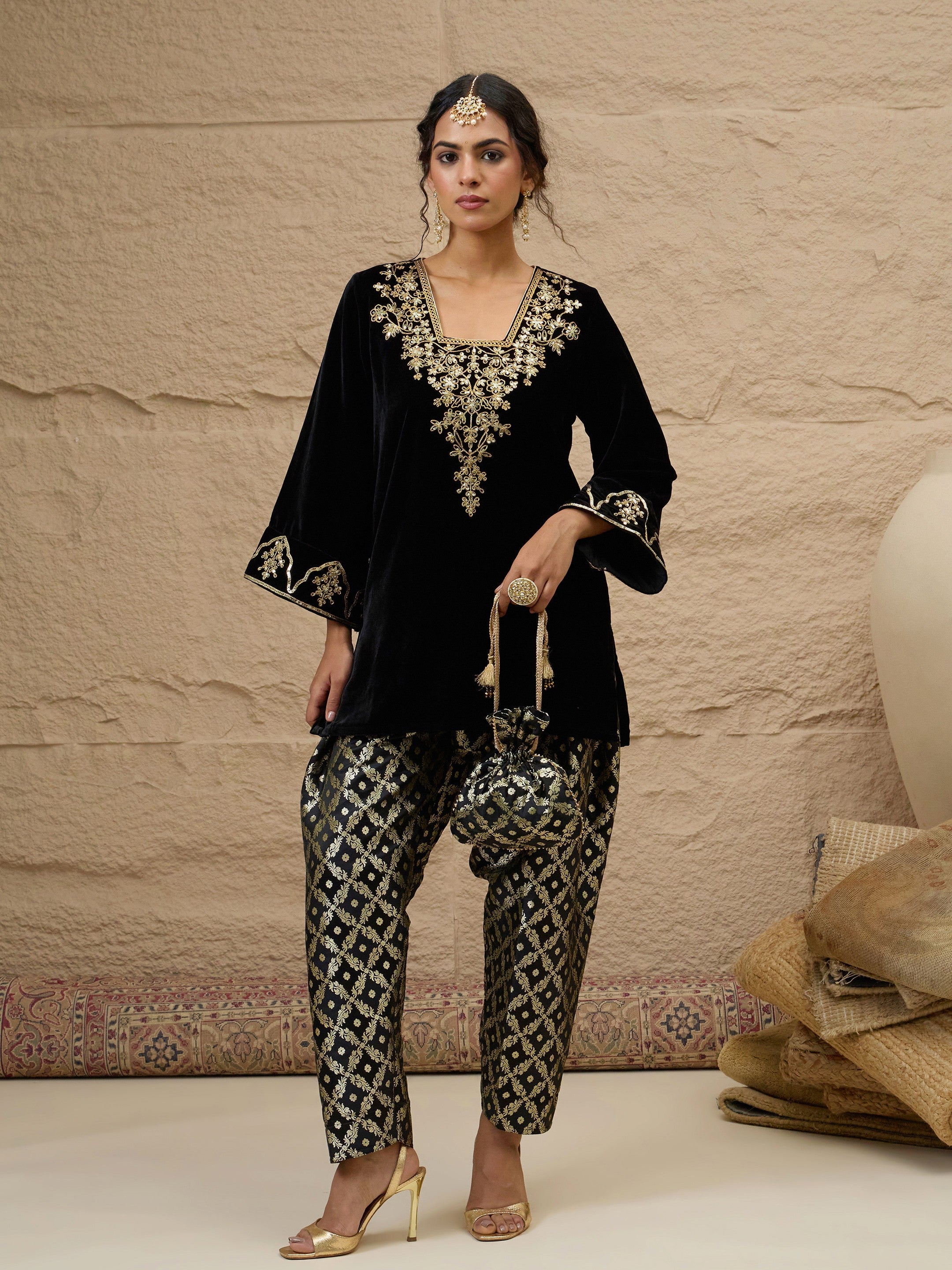 Black Velvet Embroidered Short Kurta With Farshi Salwar-Shae by SASSAFRAS