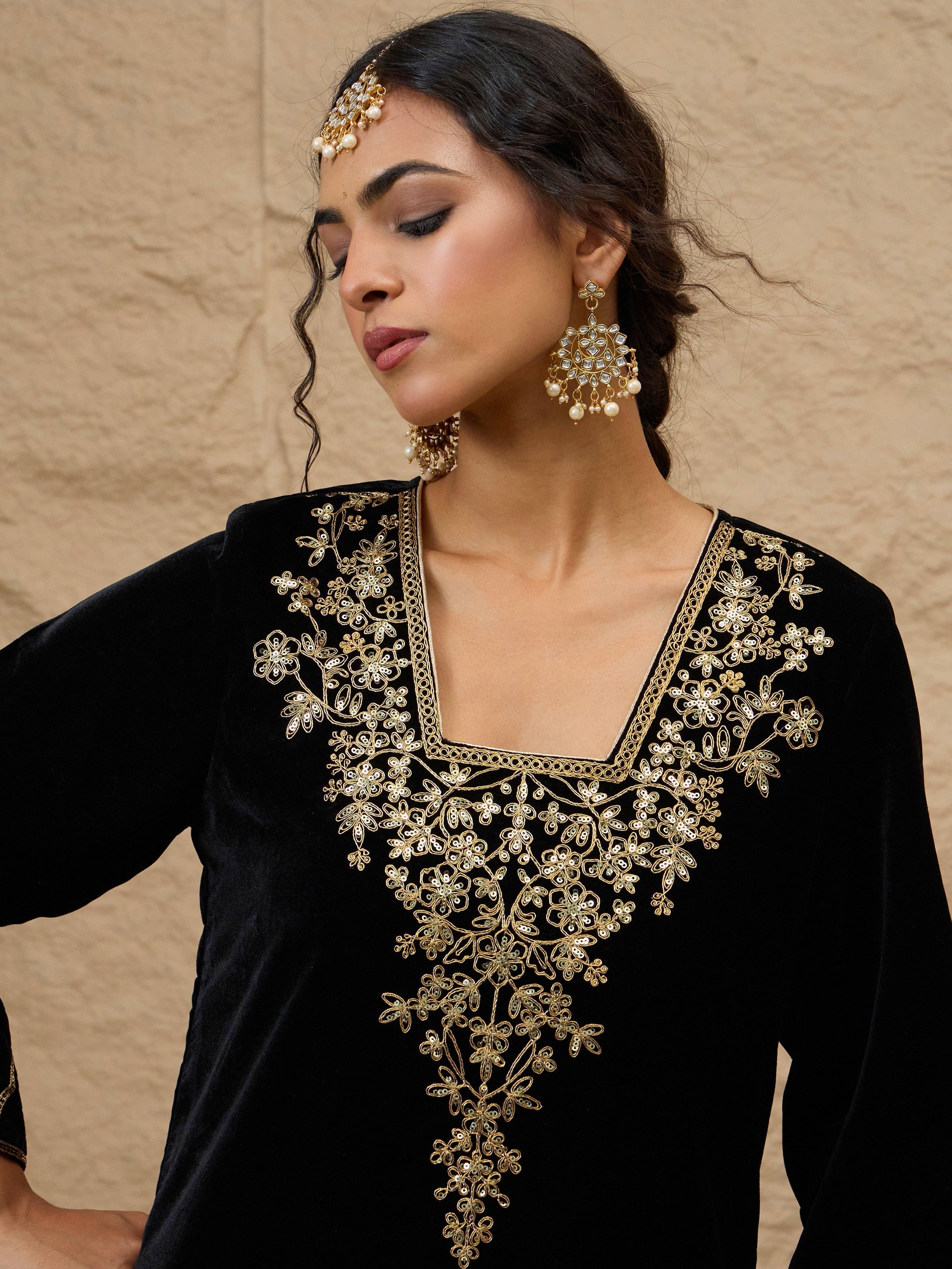 Black Velvet Embroidered Short Kurta With Farshi Salwar-Shae by SASSAFRAS