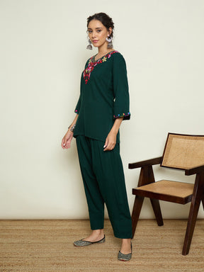 Green Woollen Embroidered V-Neck Short Kurta With Farshi Salwar-Shae By SASSAFRAS
