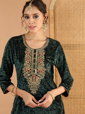 Green Velvet Embroidered Straight Kurta With Straight Pants -Shae By SASSAFRAS