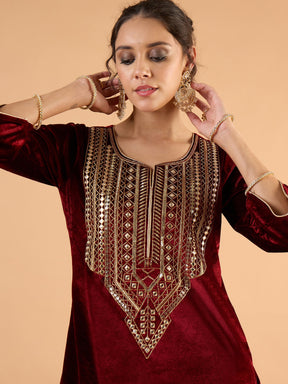 Maroon Velvet Embroidered Short Kurta With Farshi Salwar-Shae By SASSAFRAS