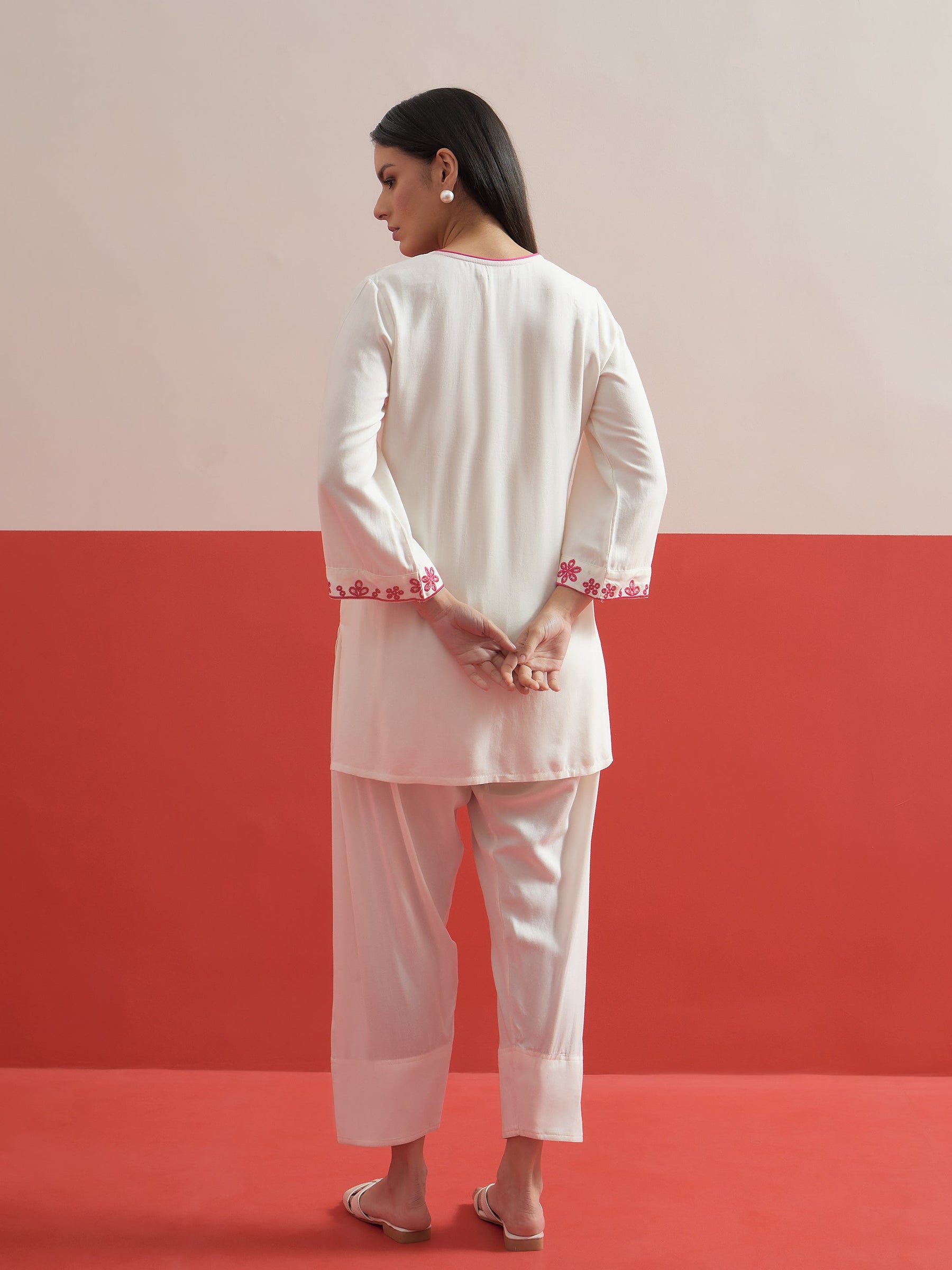 White Thread Embroidered Short Kurti With Farshi Salwar-Shae by SASSAFRAS