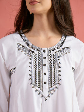 White Embroidered Choga Kurta With Pencil Pants-Shae by SASSAFRAS