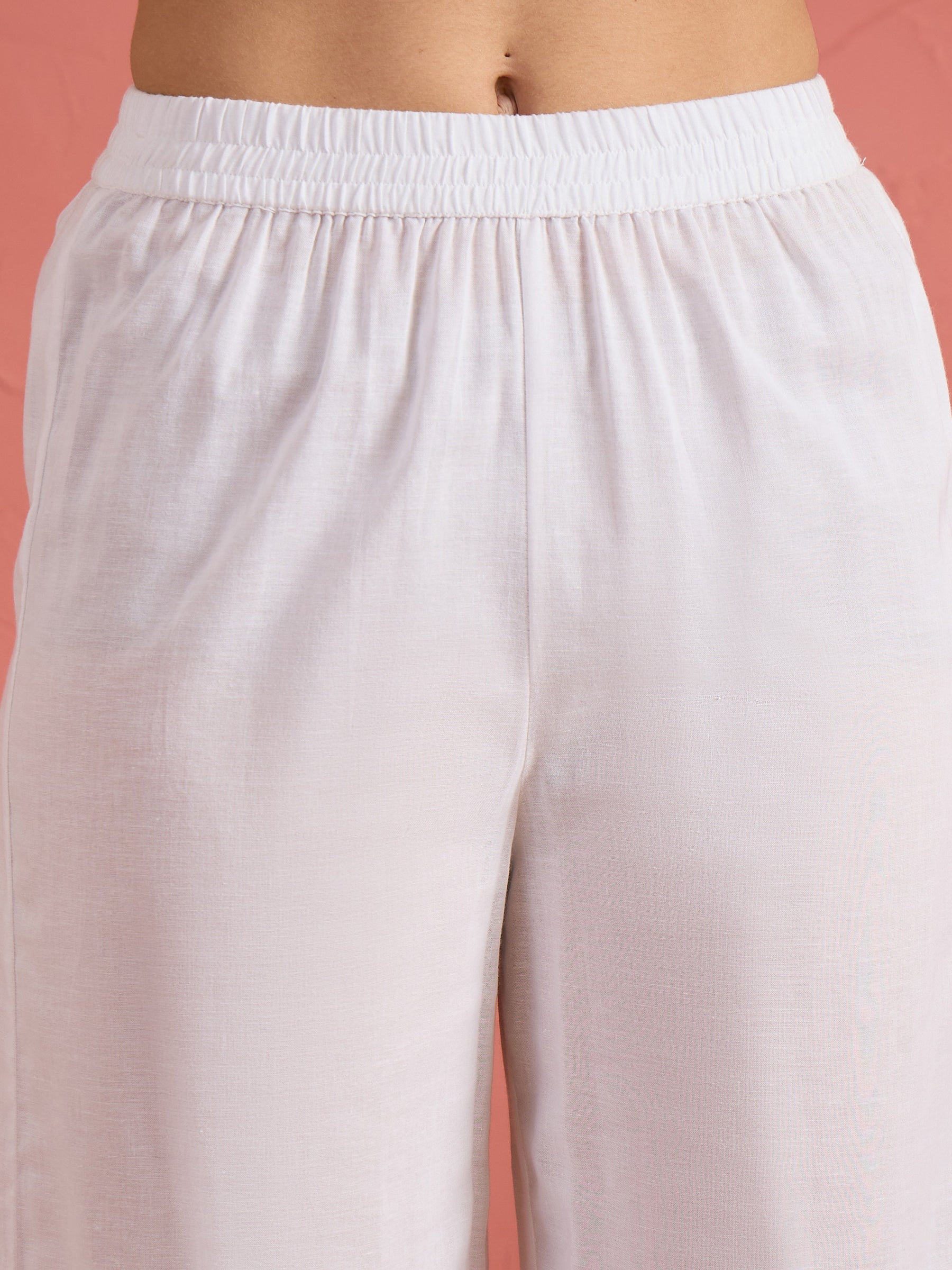 Women White Heart Embroidery Short Kurta With Straight Pants