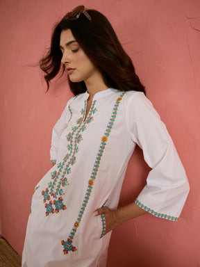 White Embroidered Short Kurta With Farshi Salwar-Shae by SASSAFRAS
