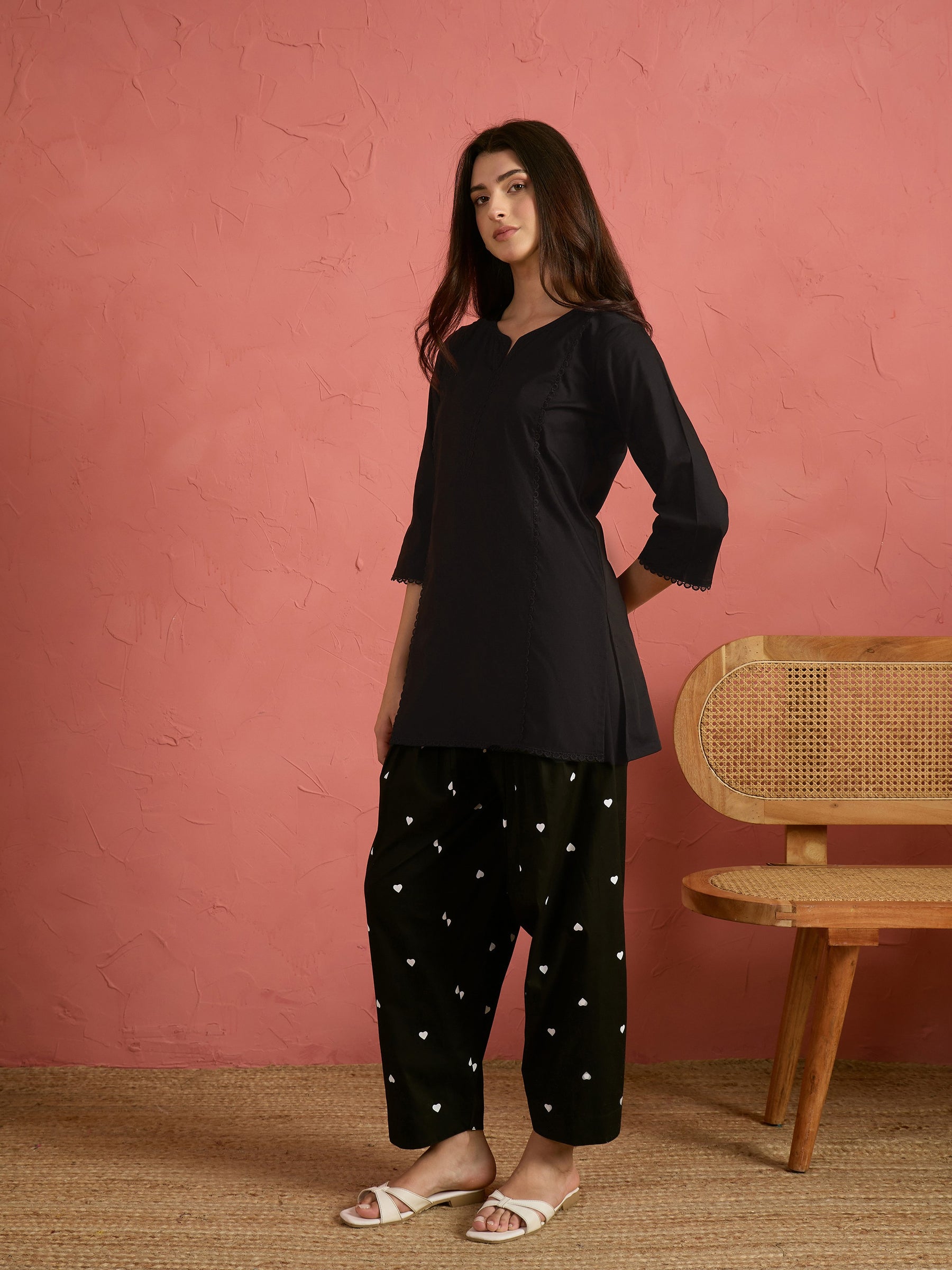 Black Solid Short Kurta With Heart Print Farshi Salwar-Shae by SASSAFRAS