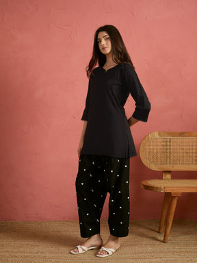 Black Solid Short Kurta With Heart Print Farshi Salwar-Shae by SASSAFRAS