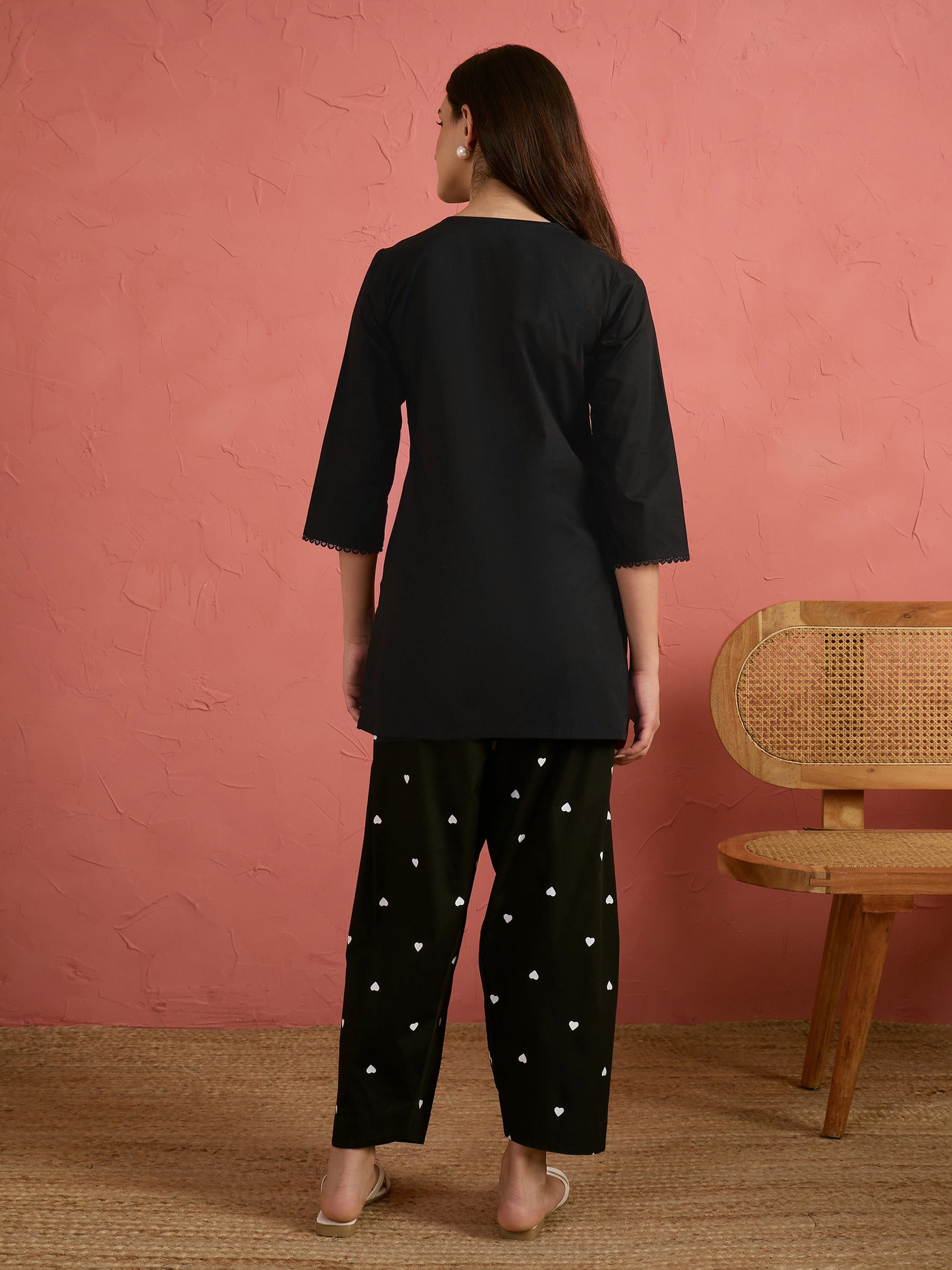 Women Black Solid Short Kurta With Heart Print Farshi Salwar