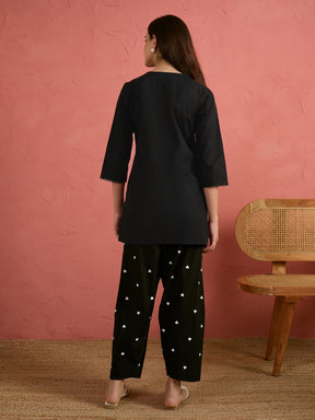 Women Black Solid Short Kurta With Heart Print Farshi Salwar