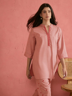 Women Onion Pink Embroidered Short Kurta With Straight Pants