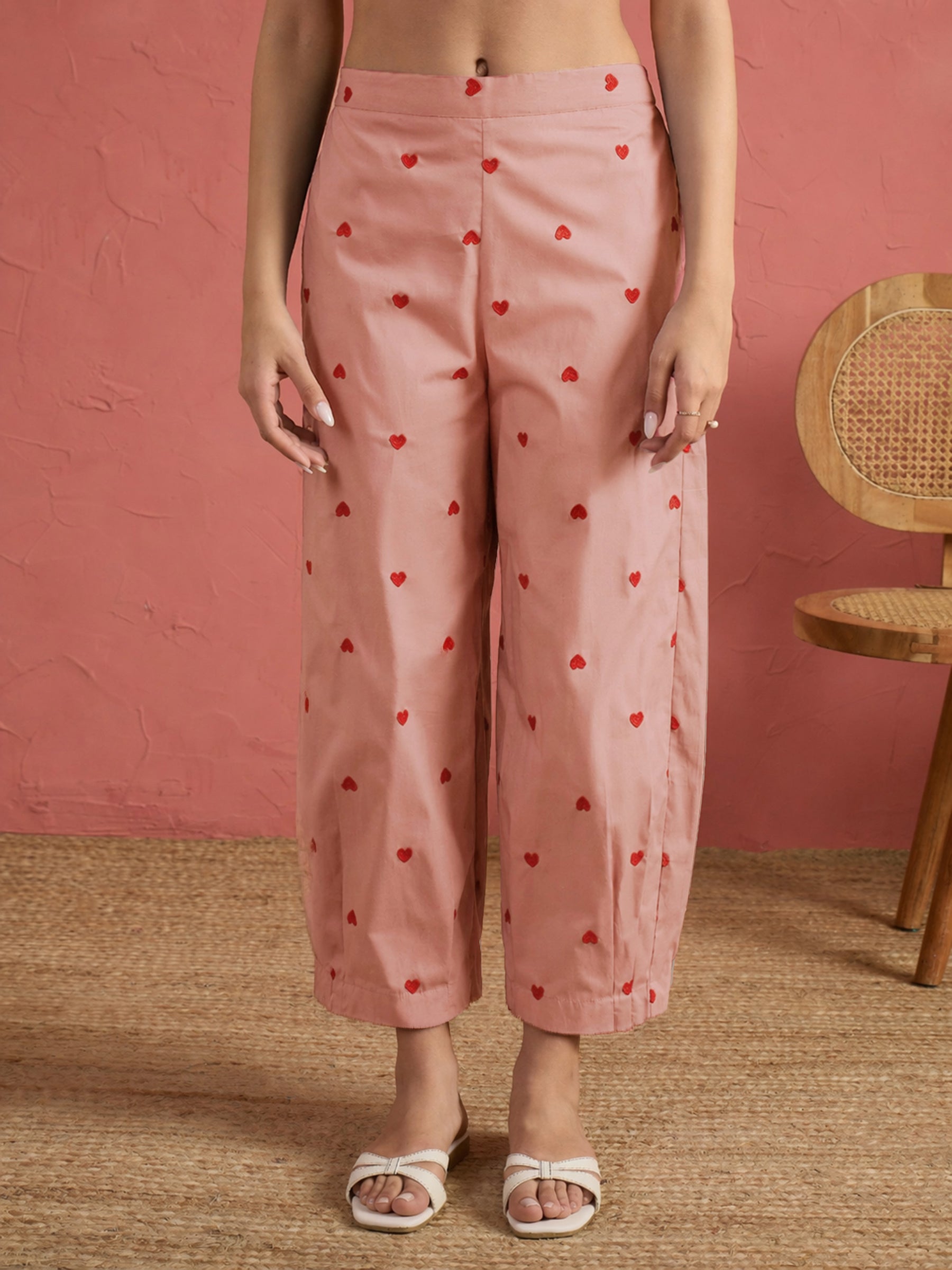 Women Onion Pink Embroidered Short Kurta With Straight Pants