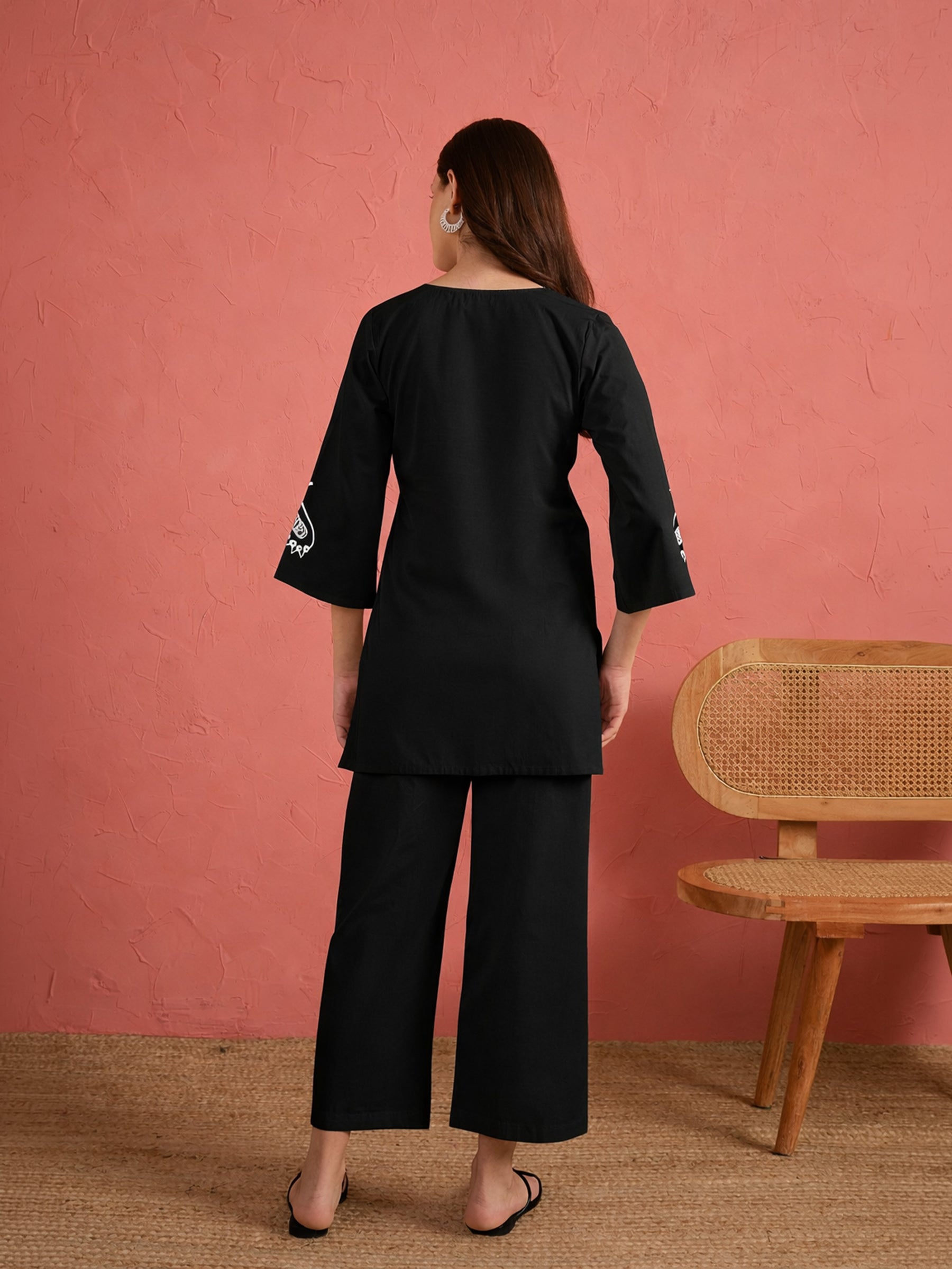 Women Black Cut Work Short Kurta With Straight Pants