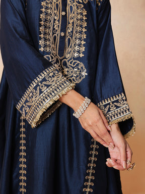 Women Navy Embroidered Choga Kurta With Straight Pant & Dupatta