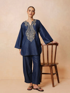 Women Navy Round Neck Embroidered Short Kurta With Straight Pants