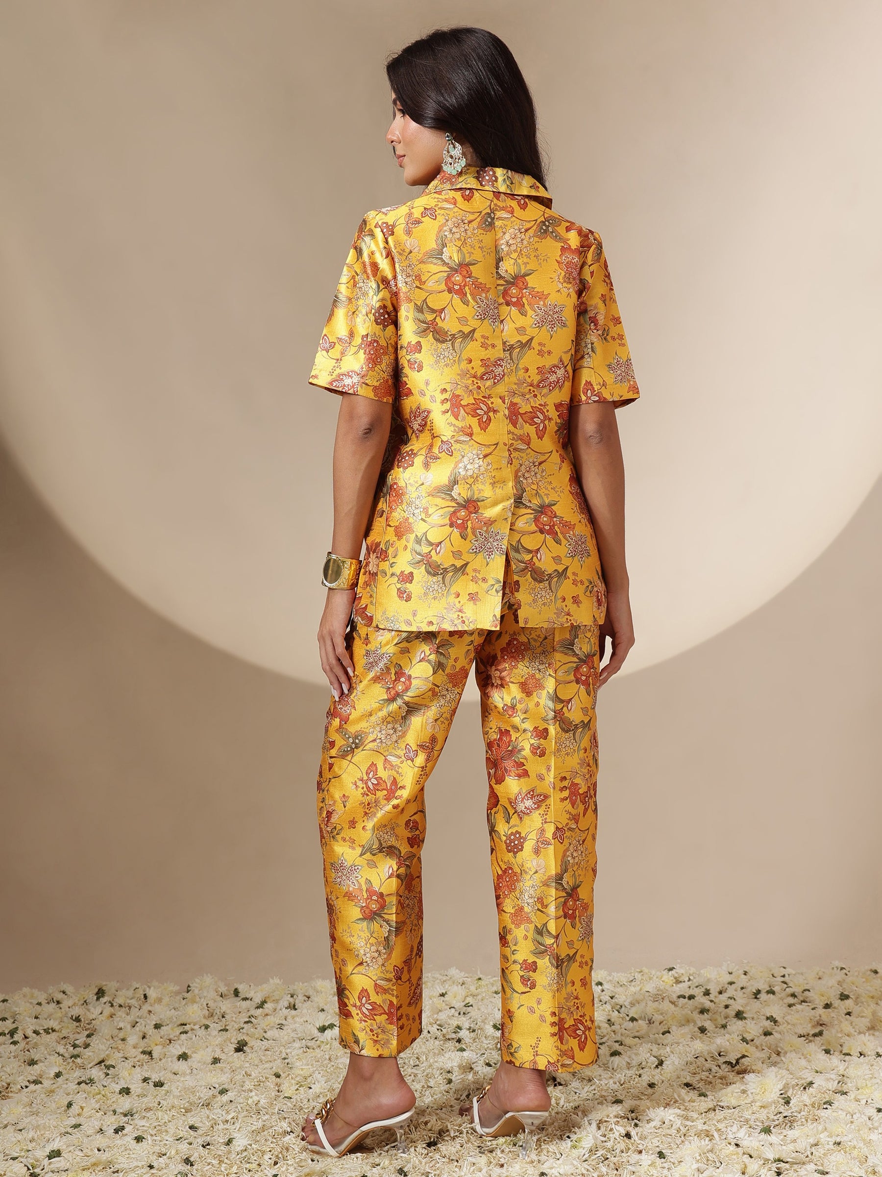 Women Yellow Floral Blazer With Straight Pants