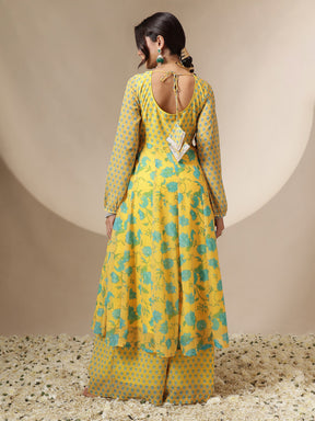 Women Yellow Floral Sweetheart Neck Anarkali Kurta With Palazzos