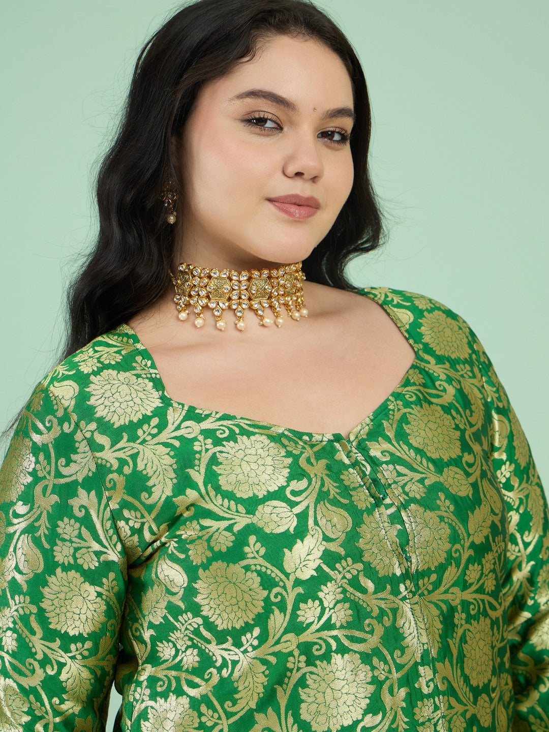 Women Green Brocade Sweetheart Neck With Flared Pants