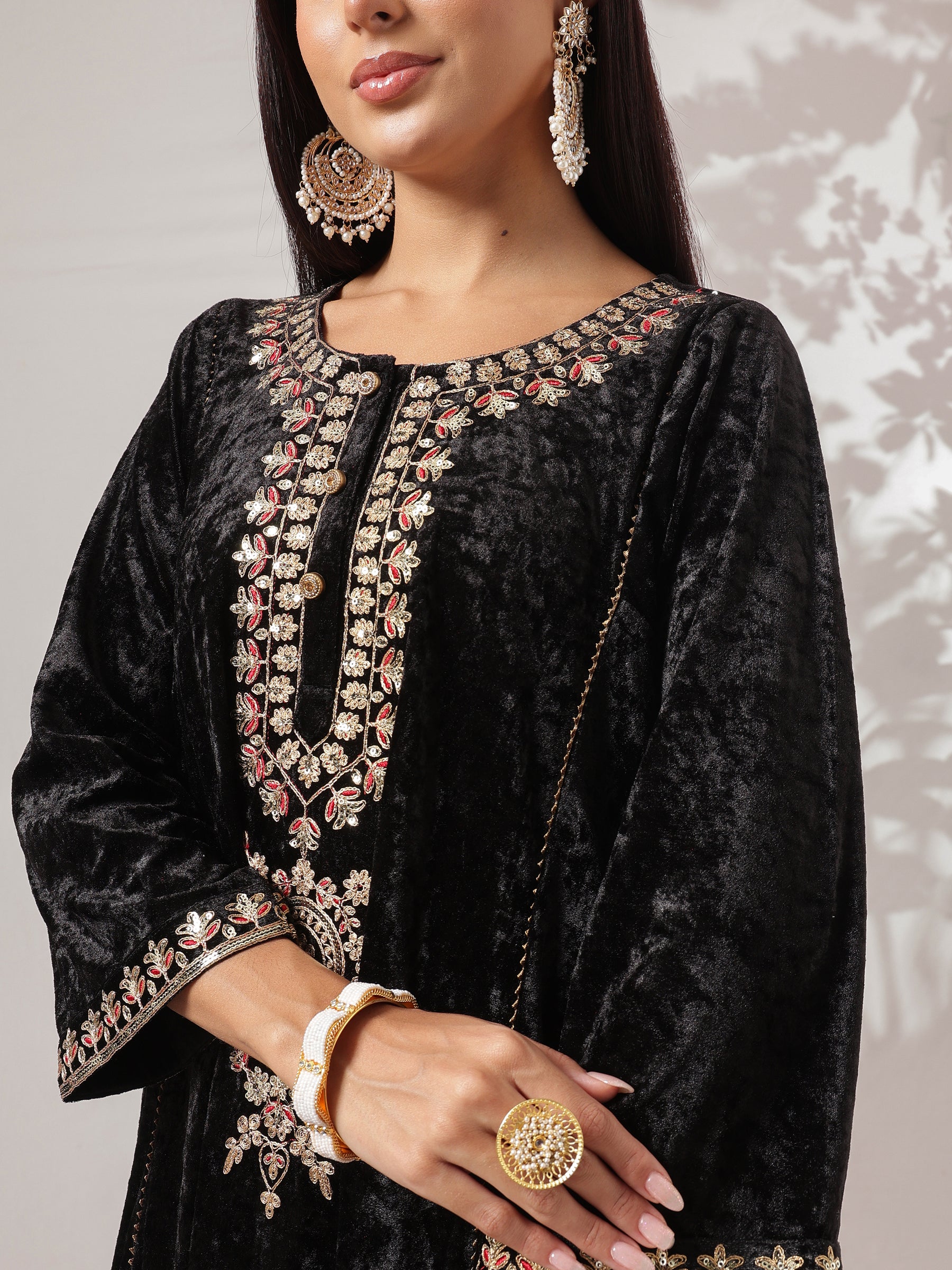 Black Velvet Embroidered Choga Kurta With Farshi Salwar-Shae by SASSAFRAS