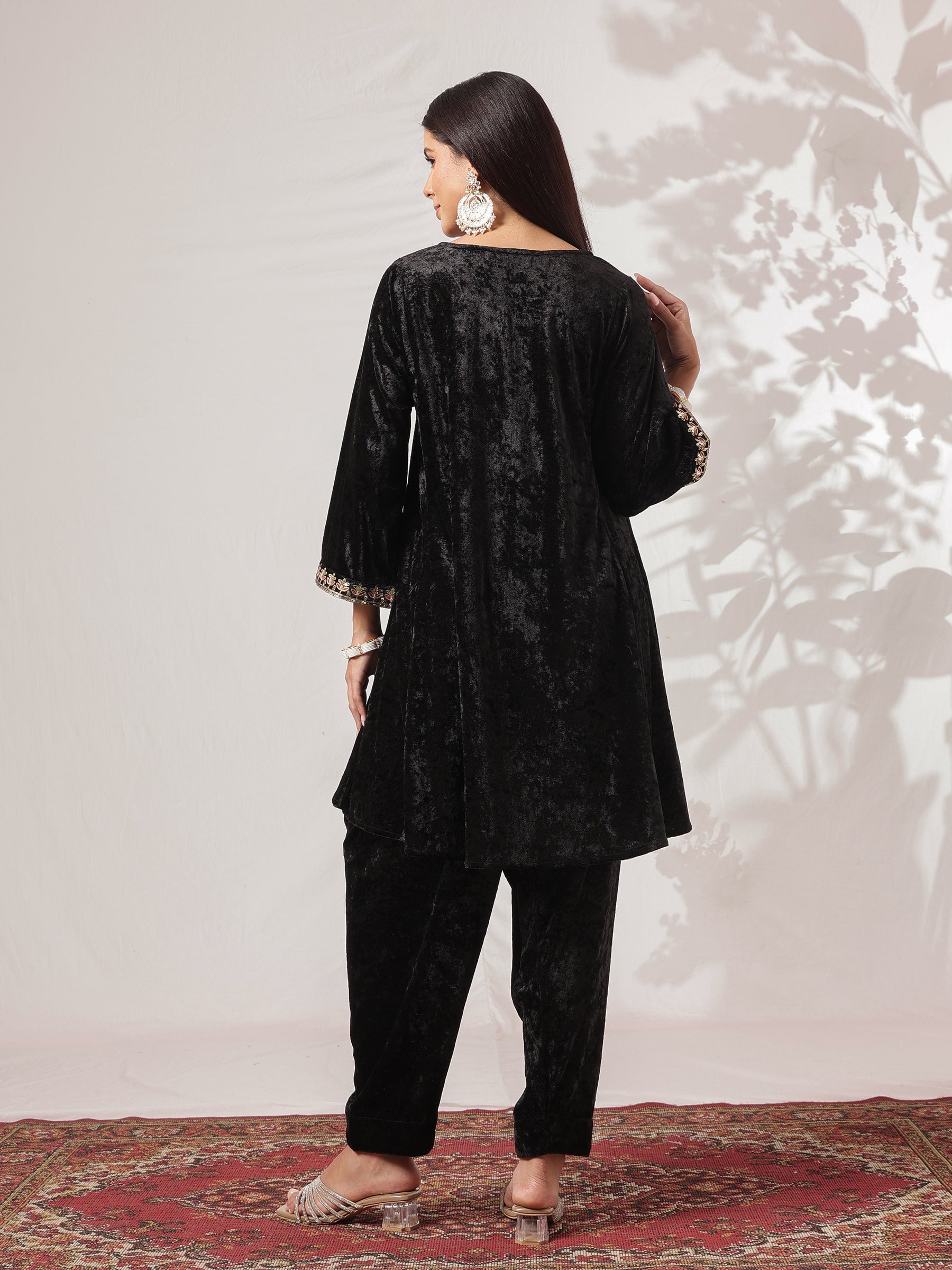 Black Velvet Embroidered Choga Kurta With Farshi Salwar-Shae by SASSAFRAS