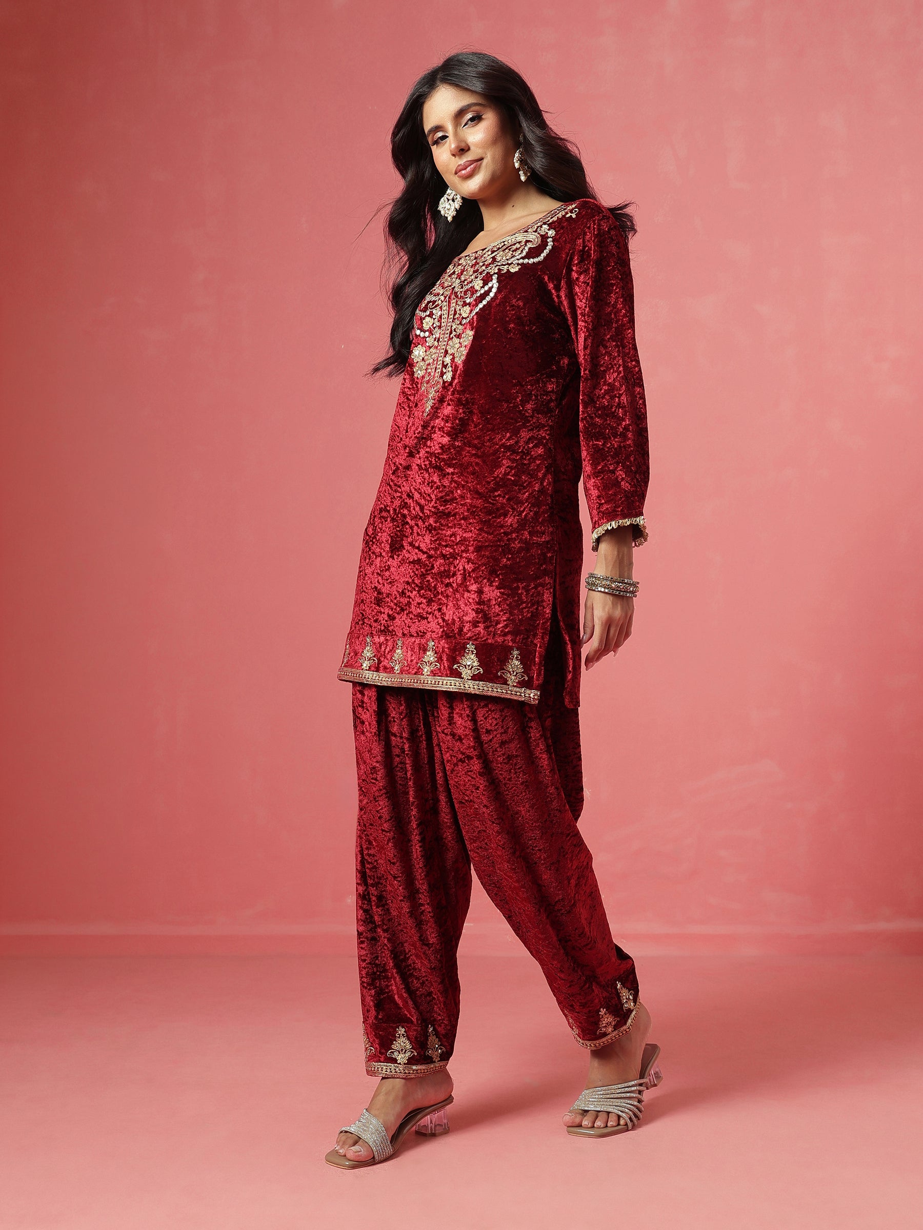 Maroon Velvet Short Embroidered Kurta With Farshi Salwar-Shae by SASSAFRAS