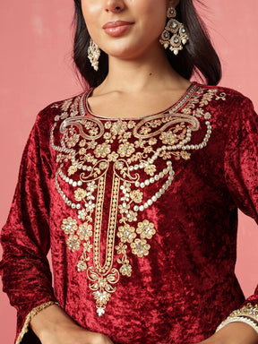Maroon Velvet Short Embroidered Kurta With Farshi Salwar-Shae by SASSAFRAS