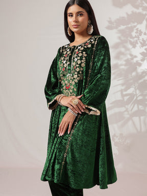 Green Velvet Embroidered Choga Kurta With Straight Pants-Shae by SASSAFRAS