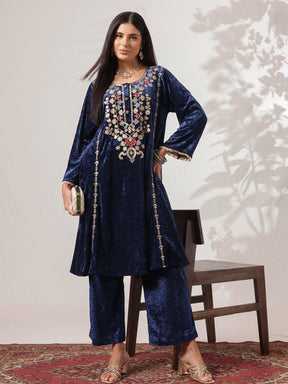 Navy Velvet Embroidered Choga Kurta With Straight Pants-Shae by SASSAFRAS