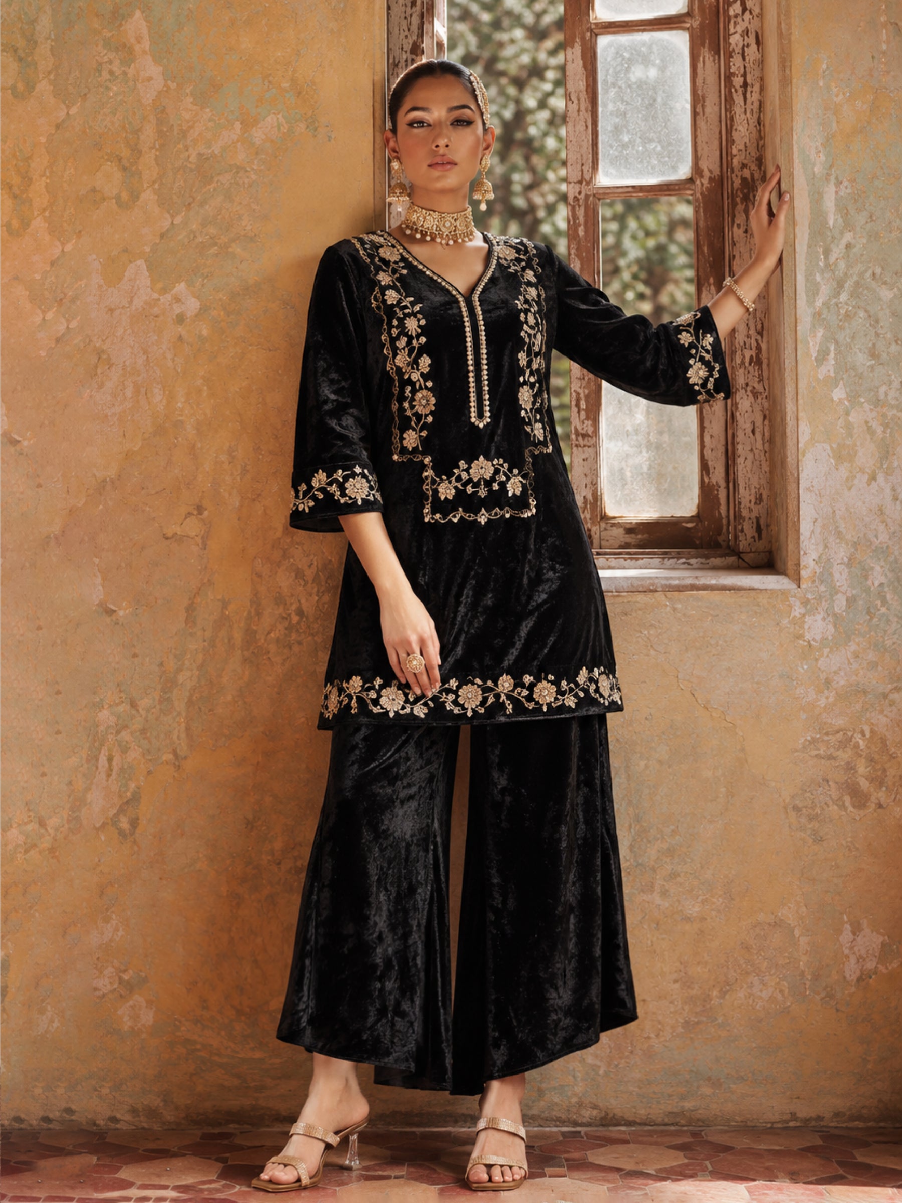 Black Velvet Short Embroidered Kurta With Flared Pants-Shae by SASSAFRAS