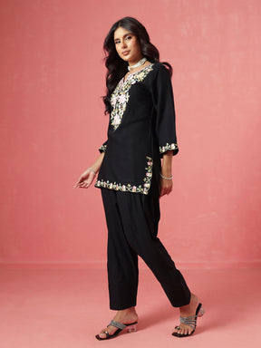 Black Woollen Embroidered Short Kurta With Farshi Salwar-Shae by SASSAFRAS