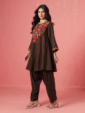 Brown Woollen Embroidered Choga Kurta With Farshi Salwar-Shae by SASSAFRAS