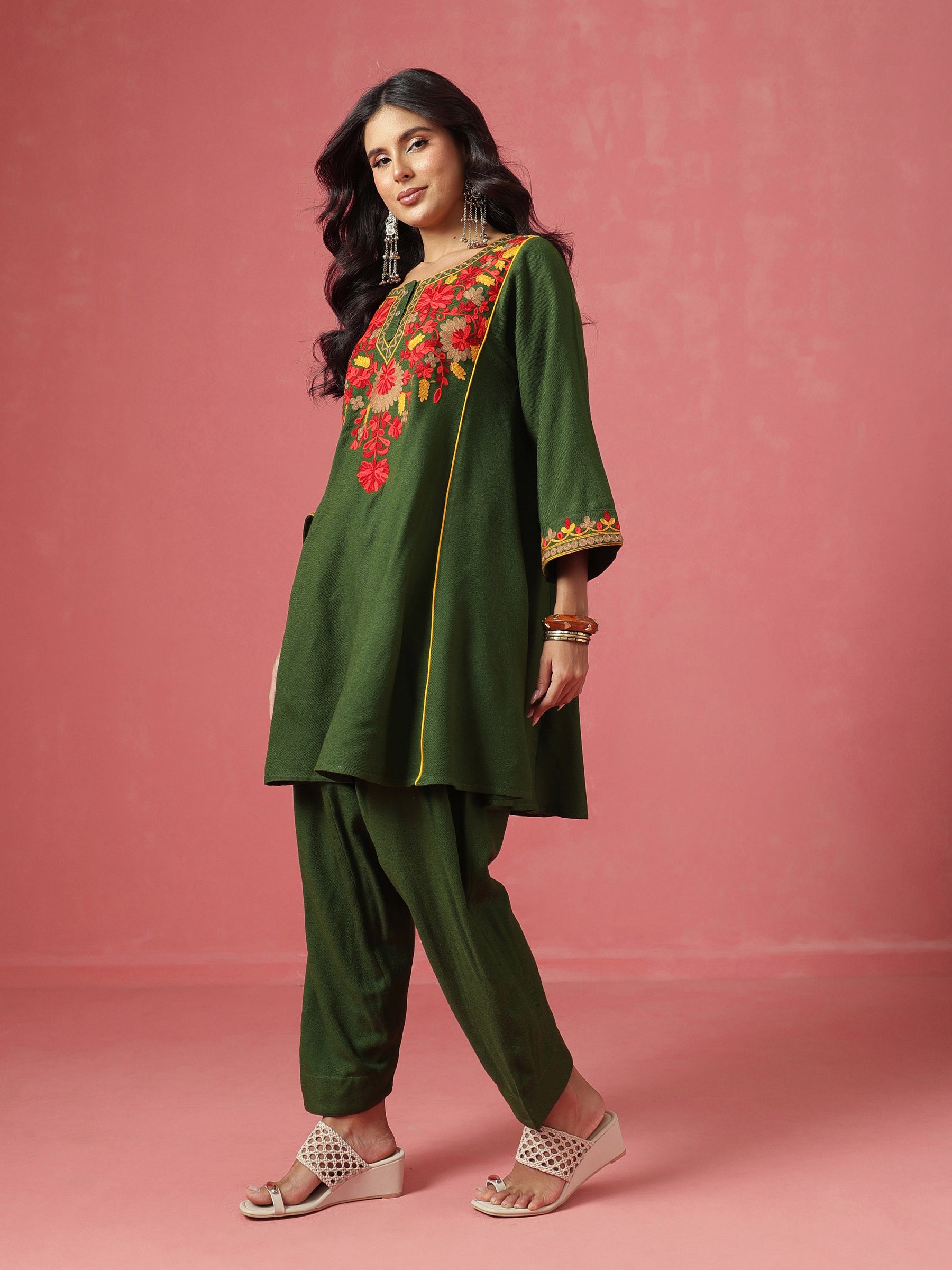 Green Woollen Embroidered Choga Kurta With Farshi Salwar-Shae by SASSAFRAS