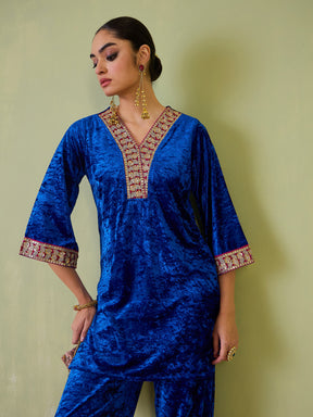 Cobalt Blue Velvet Short Kurta With Straight Pants-Shae by SASSAFRAS