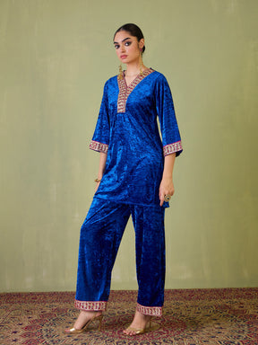 Cobalt Blue Velvet Short Kurta With Straight Pants-Shae by SASSAFRAS