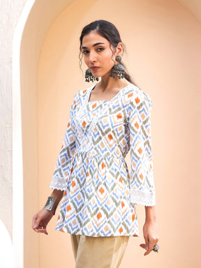 White Geometric Print Peplum Kurti-Shae by SASSAFRAS