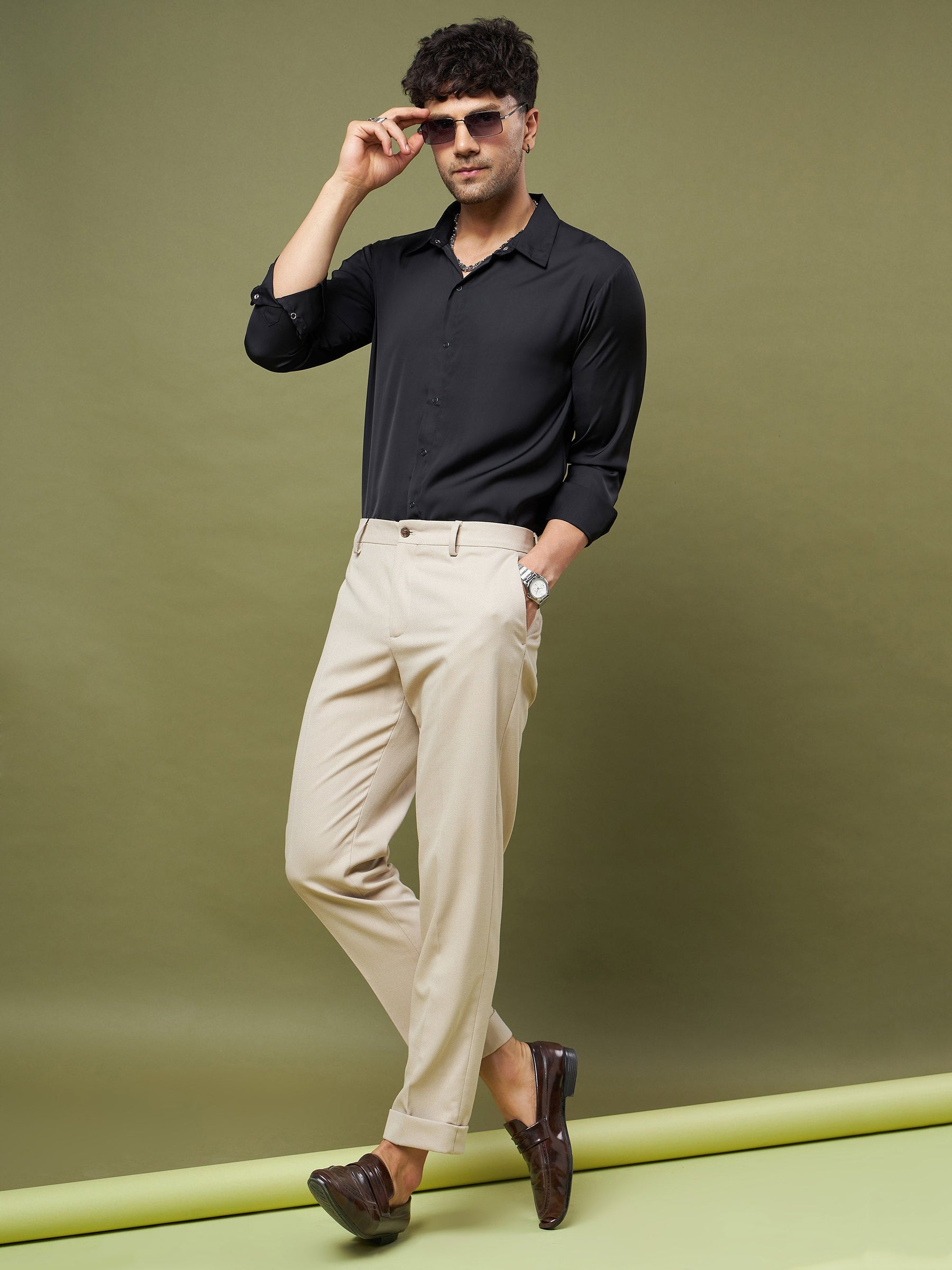 What colour of pants can I wear with a beige blazer and a black shirt for a  formal occasion  Quora