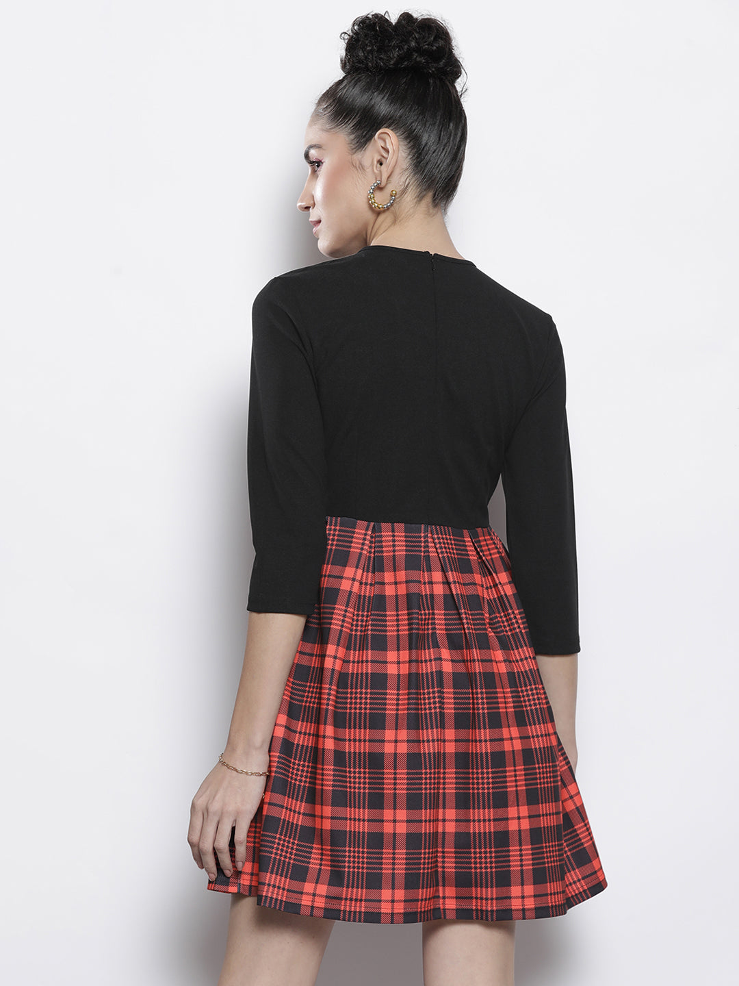 Women Red Check Knit Pleated Skater Dress
