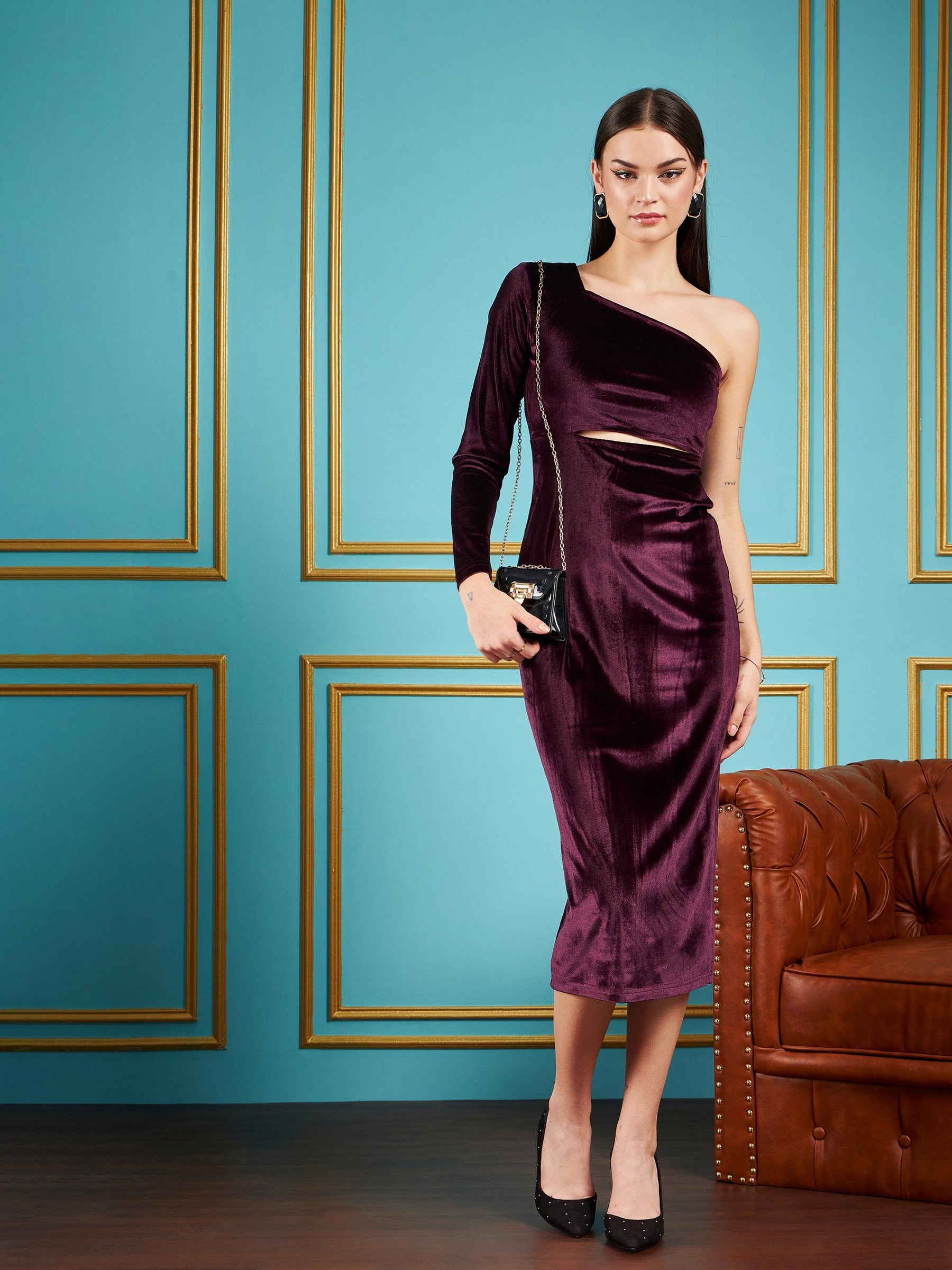burgundy velvet dress midi Luxe Deep Blue / XL this midi skims the figure for a flattering Marie Velvet Midi Dress -